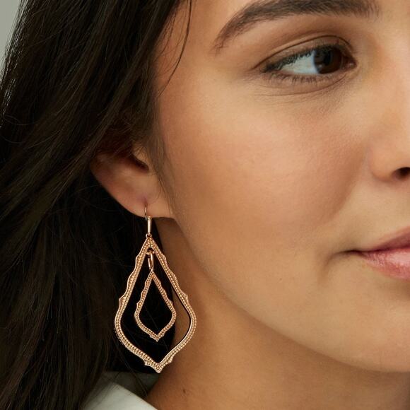 LBU Simon Drop Earrings - Picture 4 of 6